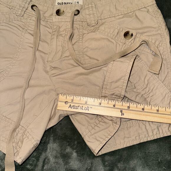 Old Navy Safari Hiking Cargo Shorts Women’s 4 Beige Drawstring 4.5 Inseam - Picture 6 of 7
